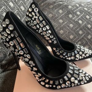 Crystal pumps size 10 never worn